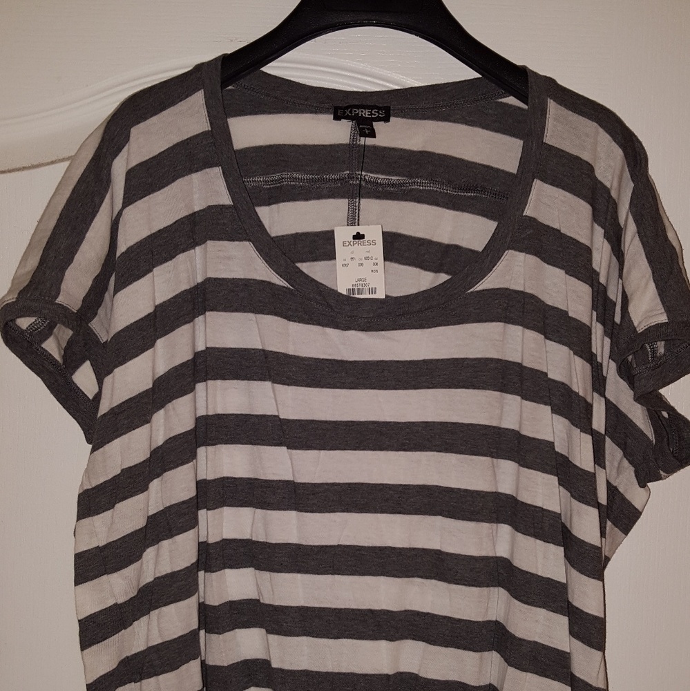 Express Striped Tee, size Large
